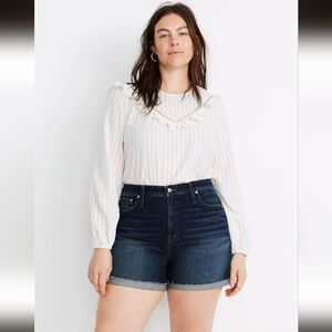 Madewell Curvy High-Rise Denim Shorts in Canterdale Wash